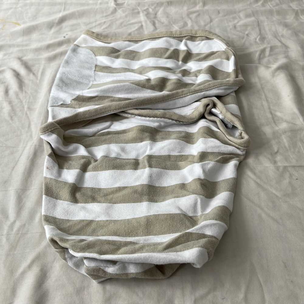 SwaddleMe, infant size SMALL, tan stripes, Velcro swaddler.